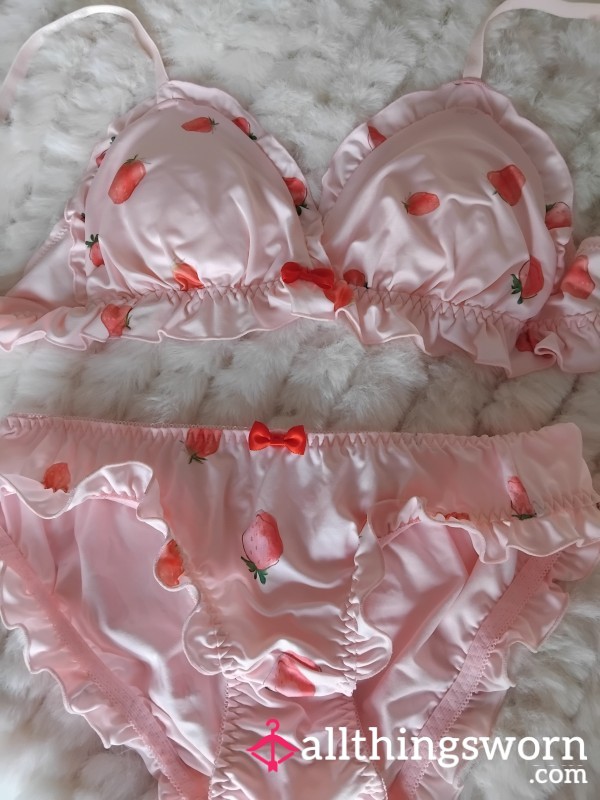 🍓🩷 𝑺𝒕𝒓𝒂𝒘𝒃𝒆𝒓𝒓𝒚 𝑷𝒊𝒏𝒌 𝑺𝒆𝒕 🩷🍓