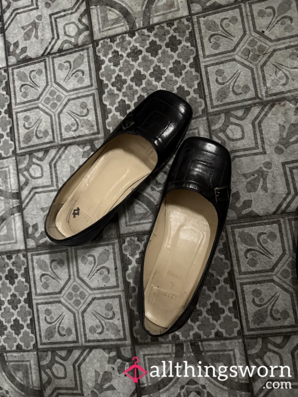 Genuine Leather Flat Shoes 🖤