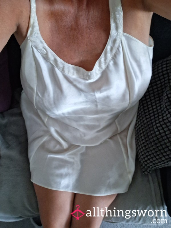 💗Ivory Satin Worn Every Day 💕