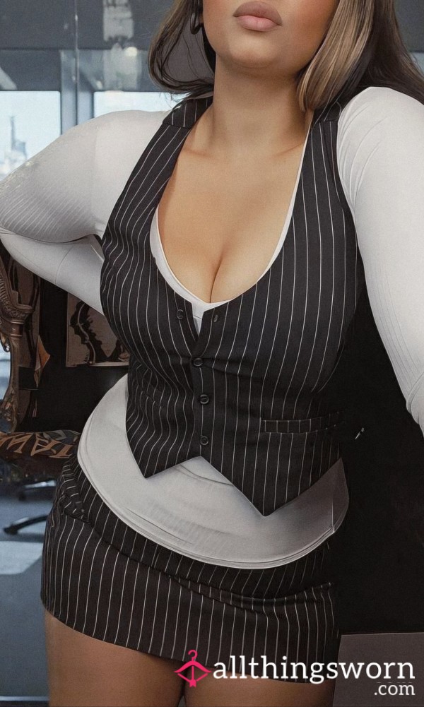 🖤Jade's Couch👑