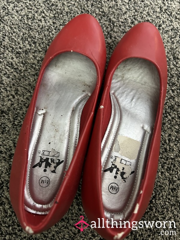 JAMMY, STINKY RED HEELS 🥵