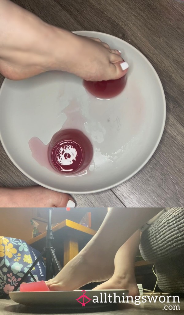 Jelly Feet Play🤤Two Separate Angles🎥 Food Fetish🍬Soles&WhiteToes😍😍