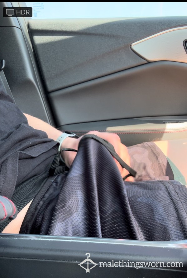 Jerking Off On The Side Of The Road 🚗