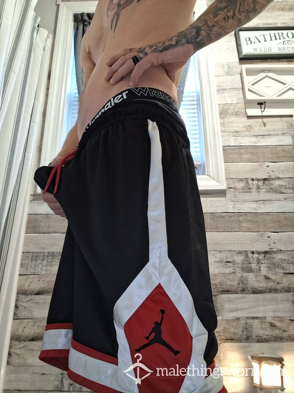 Jordan Shorts (Large)