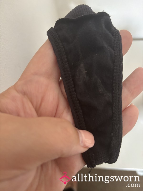 Juicy Black Thong 🥵💦