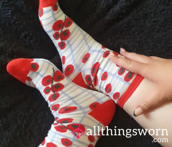 🍅 Juicy Tomato Socks – 72 Hour Wear – £15