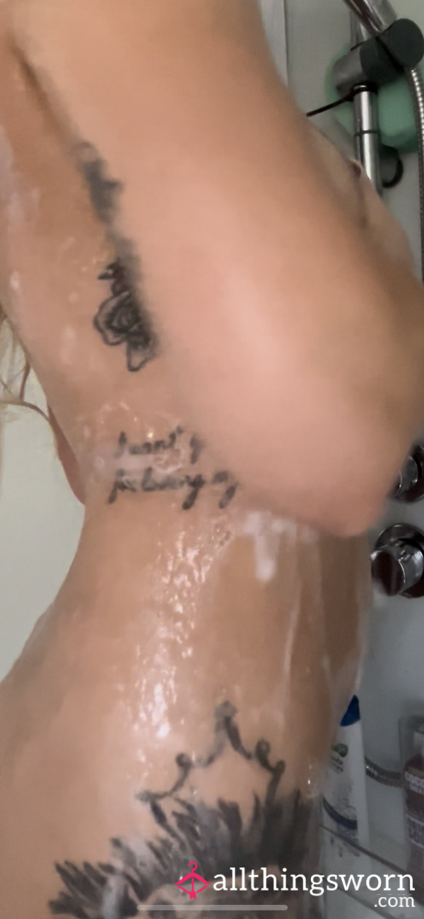 "Just A Little Splash Of Trouble... 🛁💦 Care To Join Me For A Rinse?"