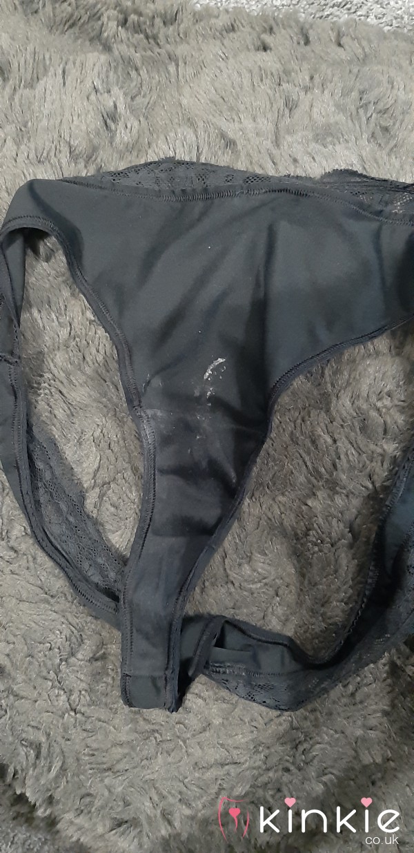 Just Slipped Out Of These Blk Sticky Stained Knickers Worn For 24 Hours ⭐⭐⭐⭐⭐