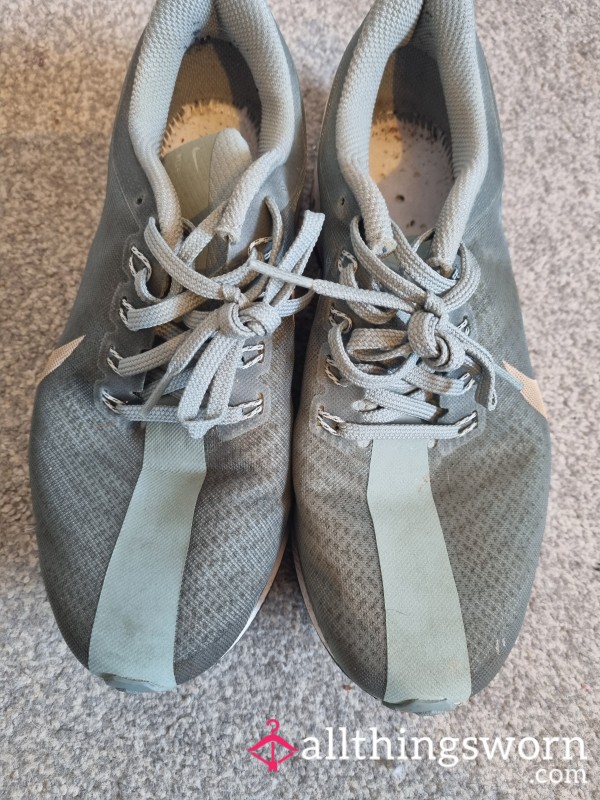 Khaki Green Nike Running Trainers