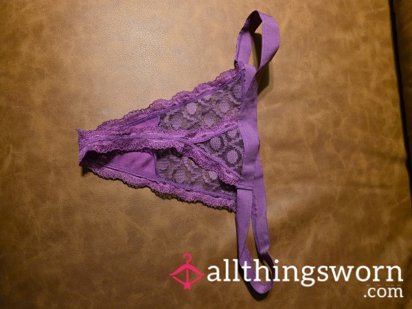 Kiki's Thong