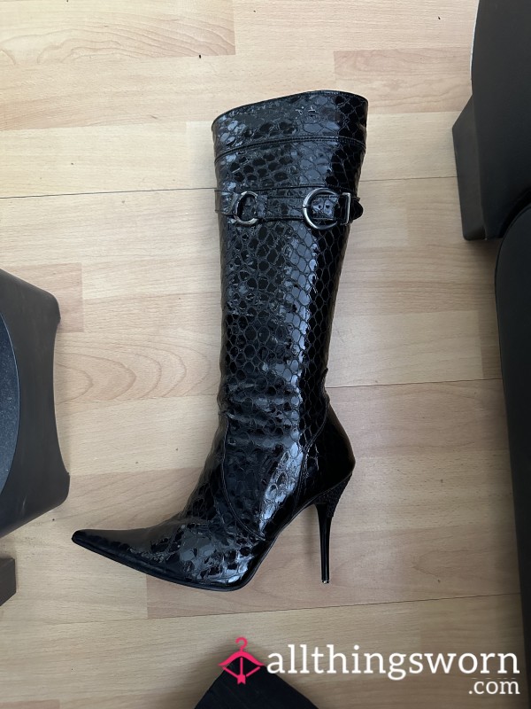 Kinky Leather Boots