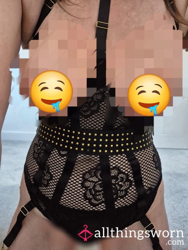 Kinky Titty Outfit 👀🤤