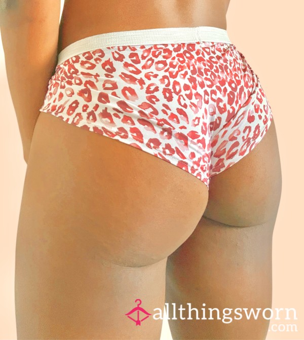 Kiss-Patterned Sleepwear Boyshort Panties