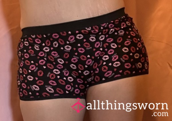 Kisses And Lips Big Full Back Cotton Panties Size 14/16
