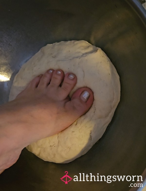 Kneading My Dough-cutom/exclusive Video