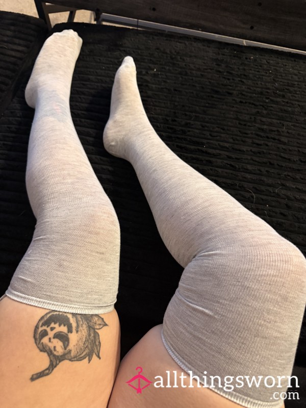Knee High Socks (gray)