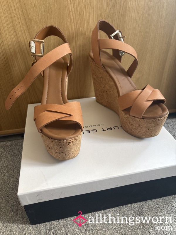 Kurt Geiger Beige Platforms Tan