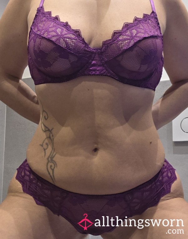Lace Bra And Panty Set!🌸
