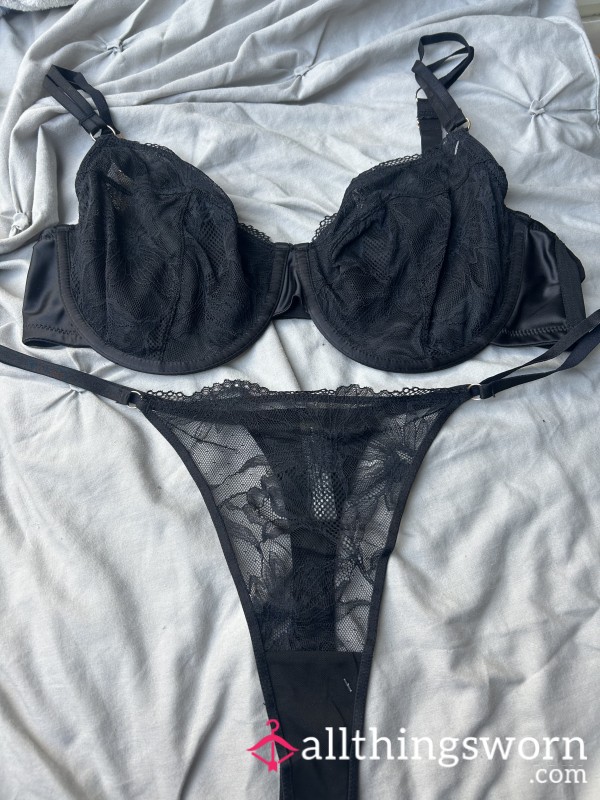 Lace Bra And Thong Set🖤