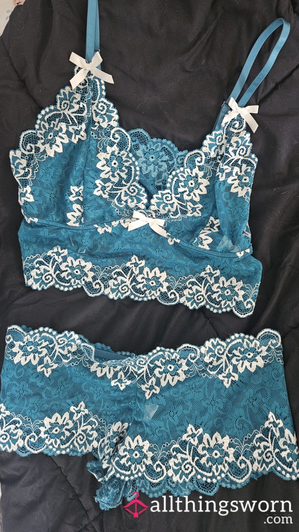 Teal/white Lace Bralette And Matching Panty L