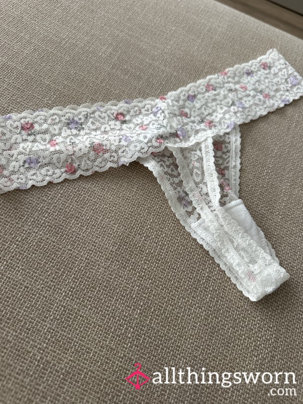 Lace Flor*l Thong Used
