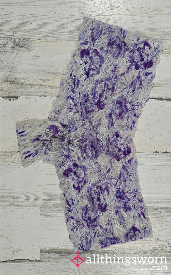🌸 Lace Purple & White Flor*l Panties – Gently Worn – Size Medium 🌸💜