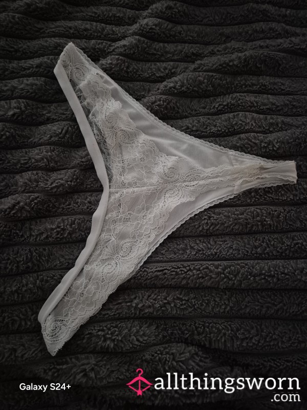 Lace Thong In White