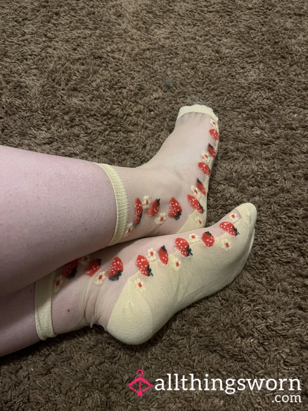 Lacey Socks