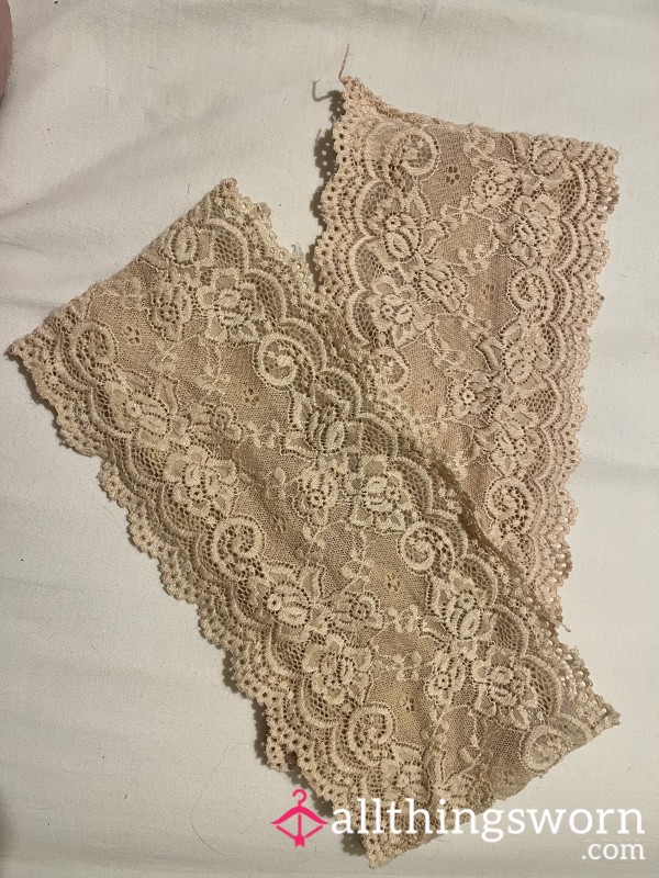 Lacey Thigh Bands