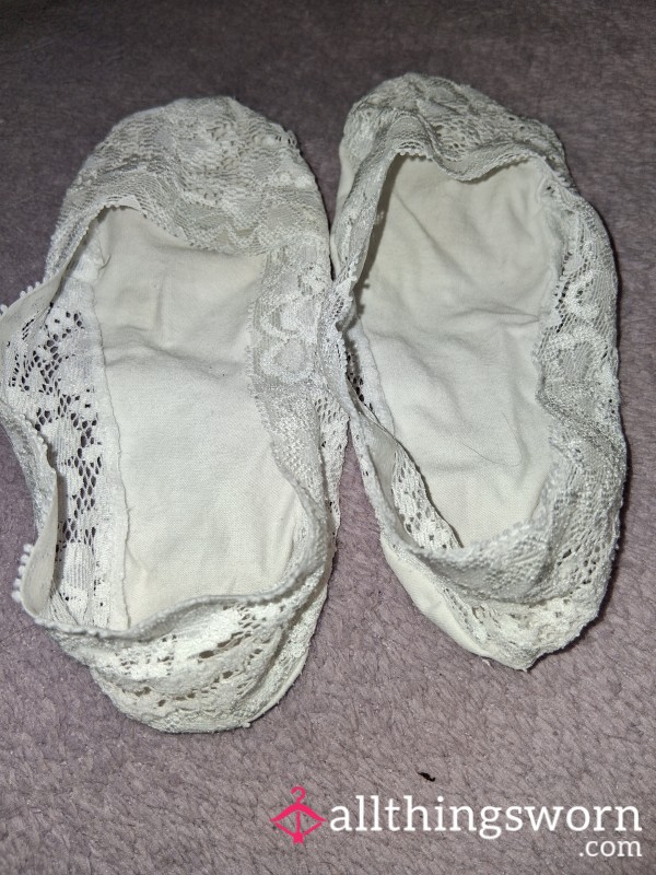 Lacey White Footlets.