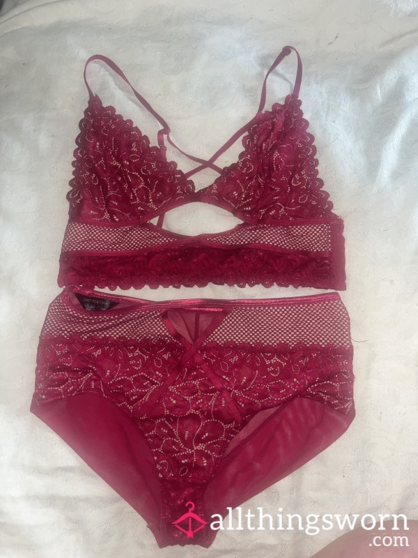 Lacy Burgundy Lingerie Set – Worn 24 Hours Just For You / Comes With Teasing Photo