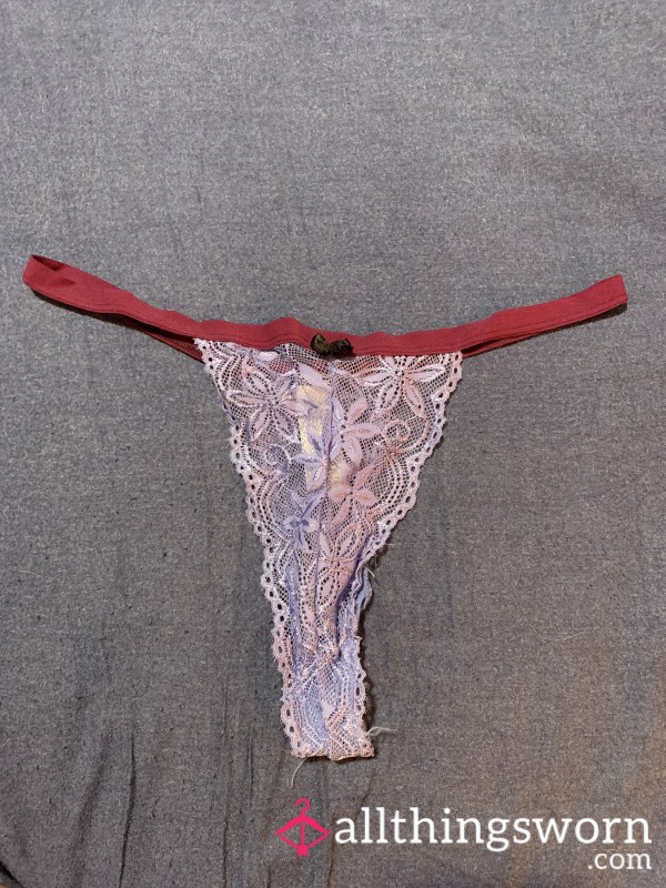 Lacy G-string With Small Bow (Purple)