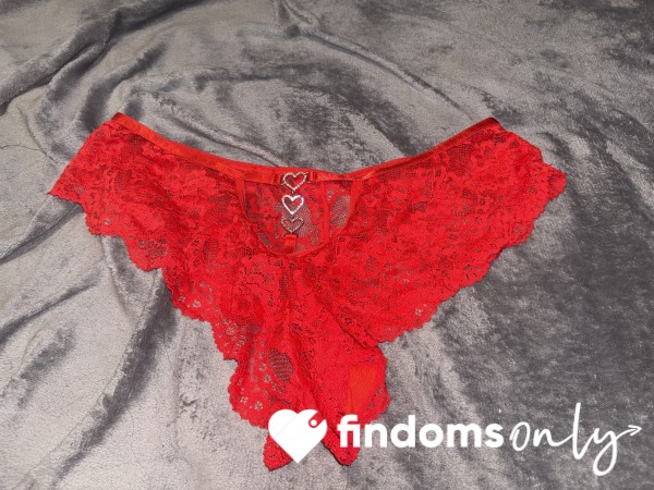 1X Lacy Red Panties Worn 24 Hours To Gym And For Playtime 😈