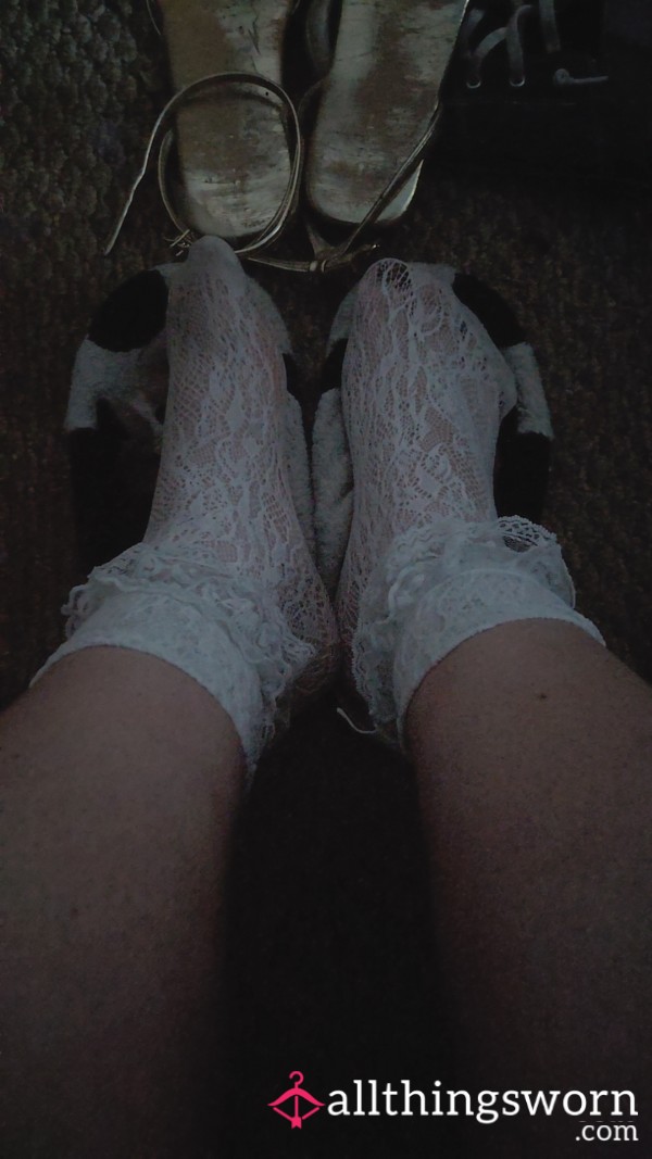 Lacy Ruffled Socks
