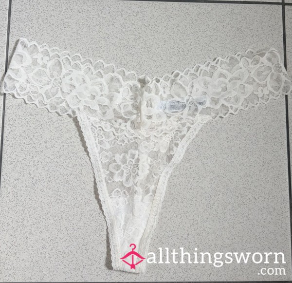 Lacy White Thing
