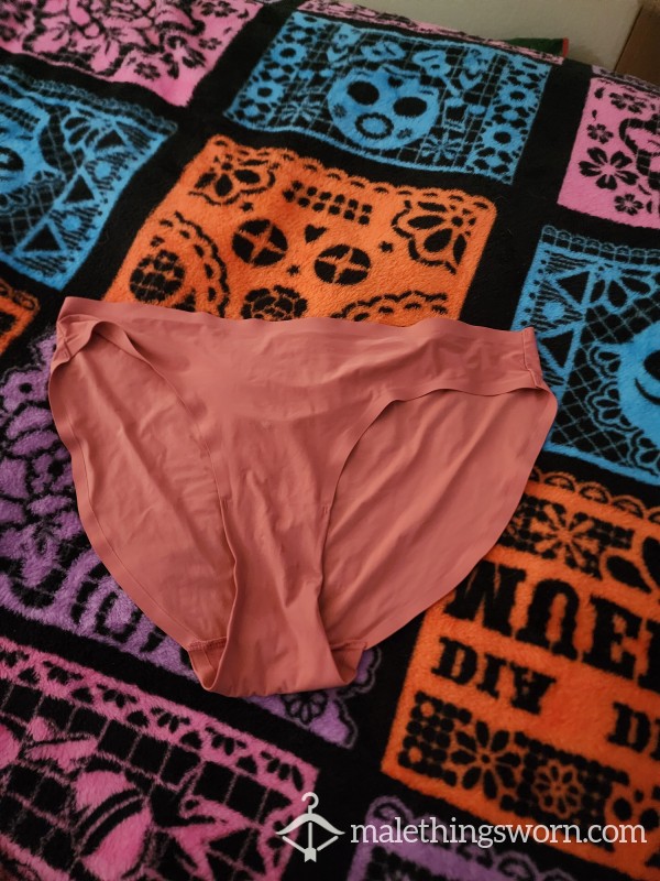 Ladies Seamless Panties Worn By The Boss