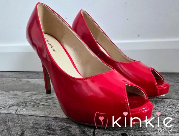 Ladies Well Worn Sl*tty Red Dom P**p Toe Heels For You Foot Fetish Slaves, Lovely Amount Of Dirty Staining
