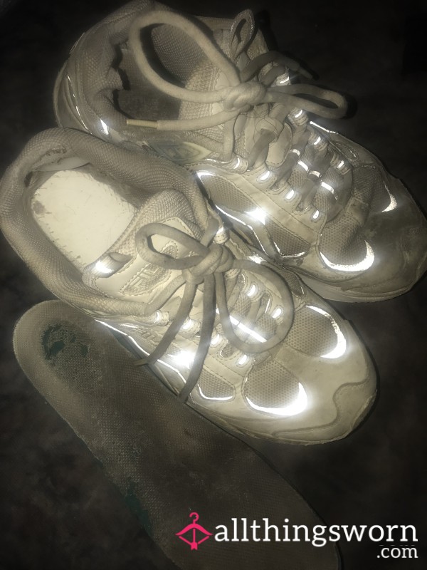 Lady Ebony Hiking Shoes 👟