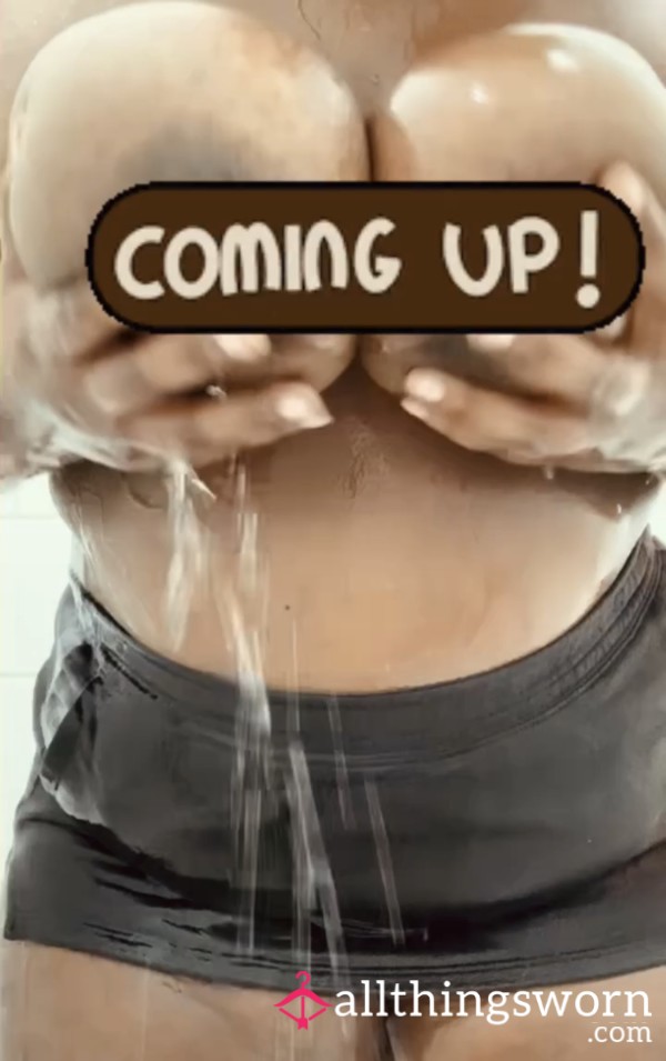 Lady Ebony Shower Photos 🧼🫧💦