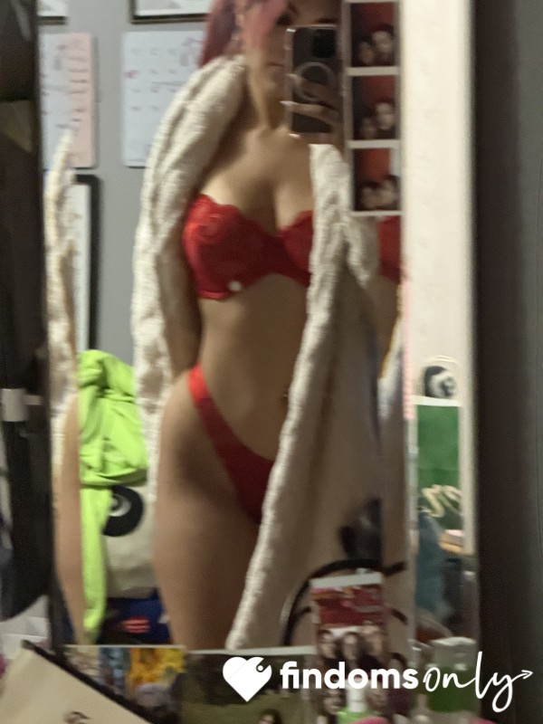 Lady In Red ❤️
