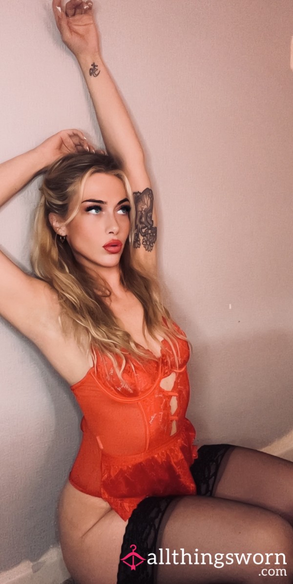 Lady In Red 💋😈