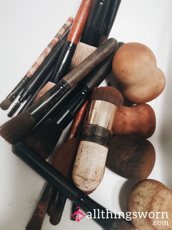 Lana’s Dirty Makeup Sponge 💄