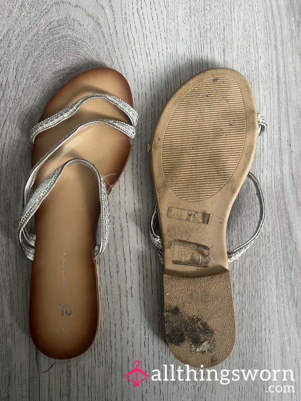 🥿 Lana’s Well Worn Sparkly Brown Sandals 🥿