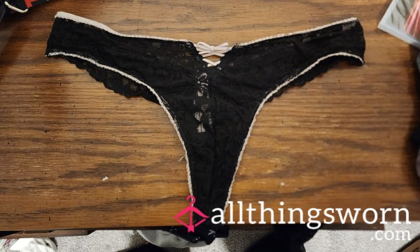 Large Lace Black Thong VC