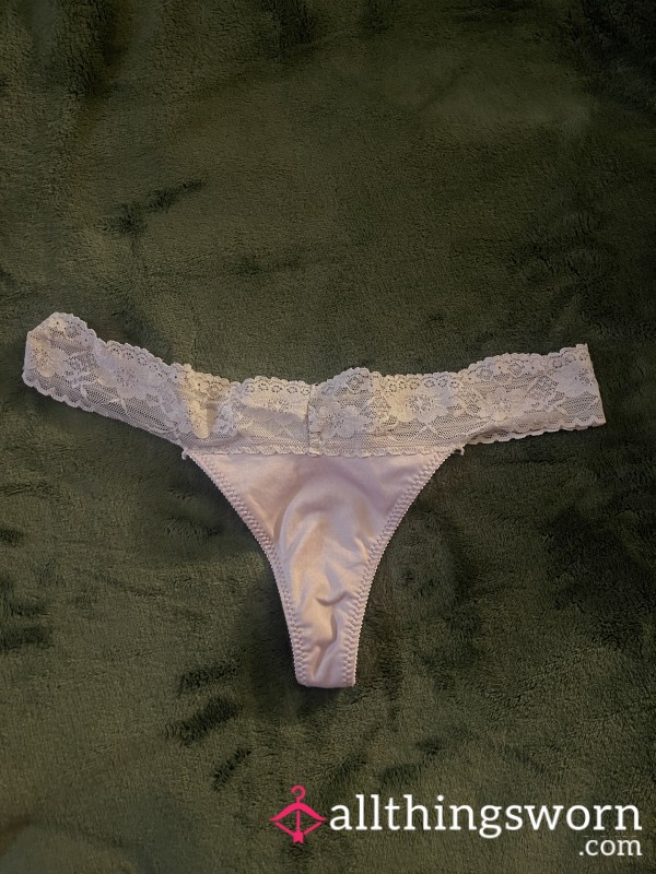 LAVENDER SATIN LACE THONG💜