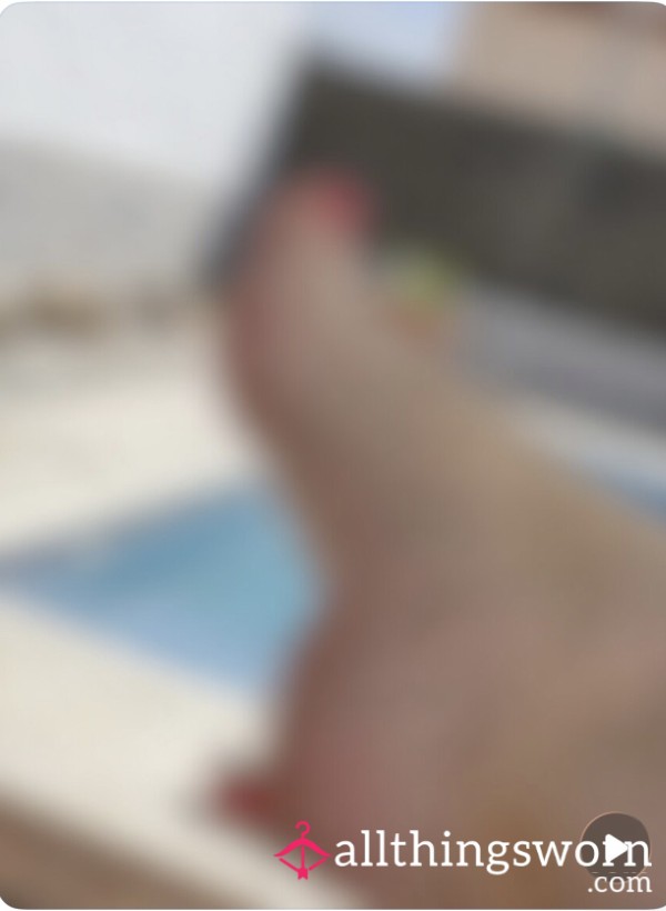 Lazing Round In And Out The P**l Feet Pics