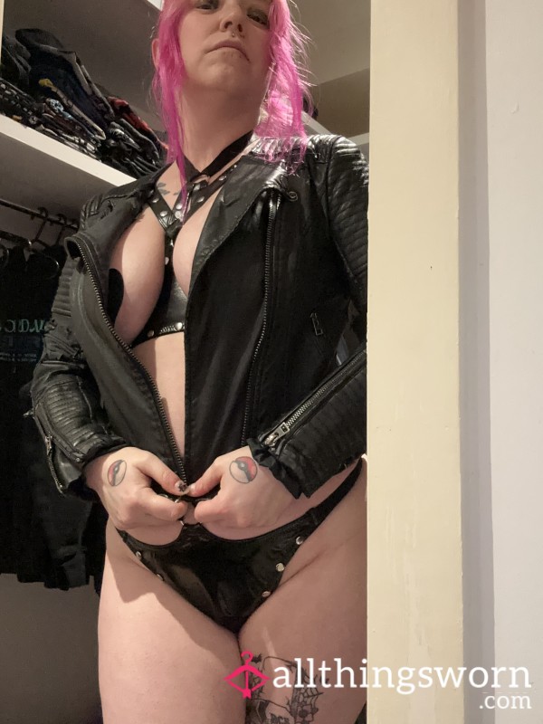 Leather Baby 😘😘