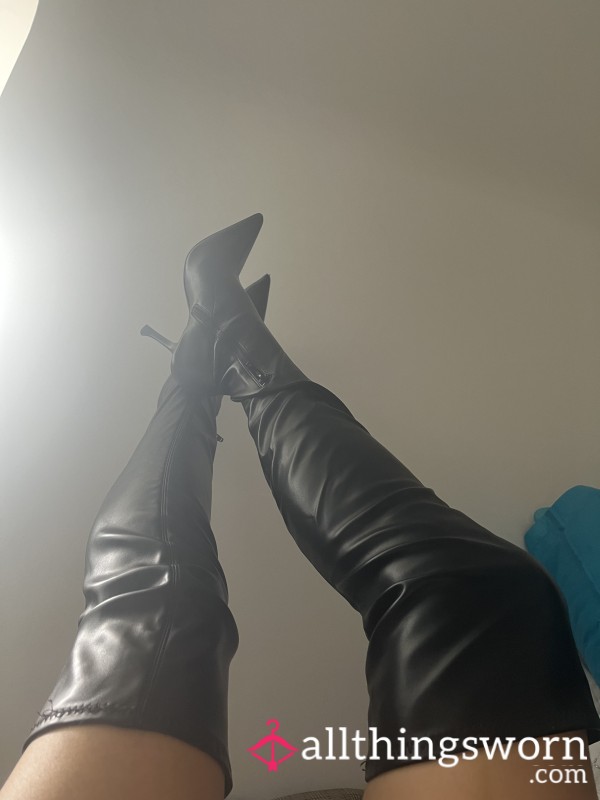 Leather Boots 😍