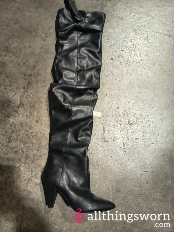 👑 LEATHER BOOTS: MY STEP, YOUR DESTINY 👑 These Long Leather Boots Have Been Mine For Two Years.