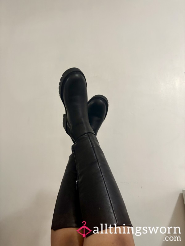 Leather Flat Under The Knee High Black Boots